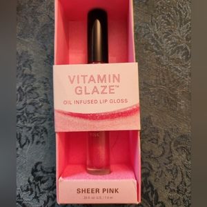 Farmhouse Fresh: Vitamin Glaze, Organic Lipgloss in Sheer Pink